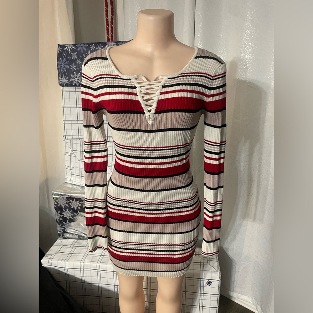 NYC Love Striped Lace-Up Knit Dress Size Large Winter Classic Bust detail